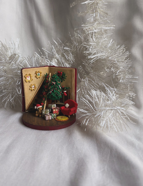 Miniature Christmas Book Nook