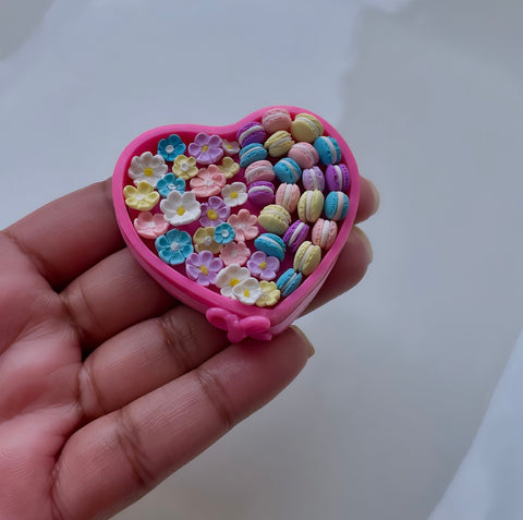Valentine Macaron Heart Box